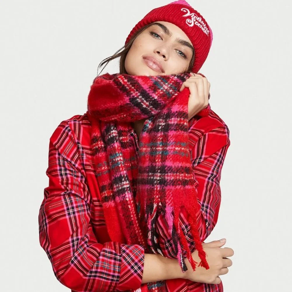 VS Flannel Pajama Set Red Plaid Pajama PJs Long Sleeve Pants Great Present NWT - Picture 11 of 12